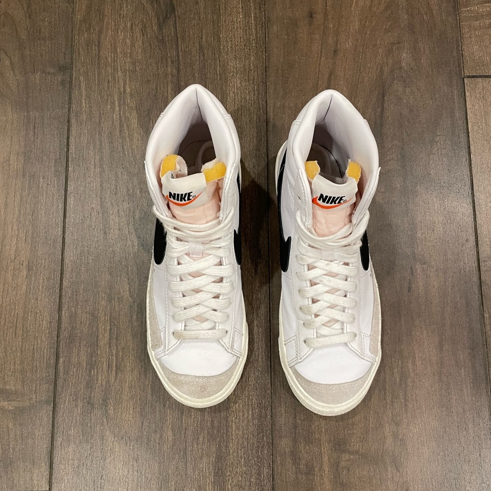 Nike Blazer Mid Shoes